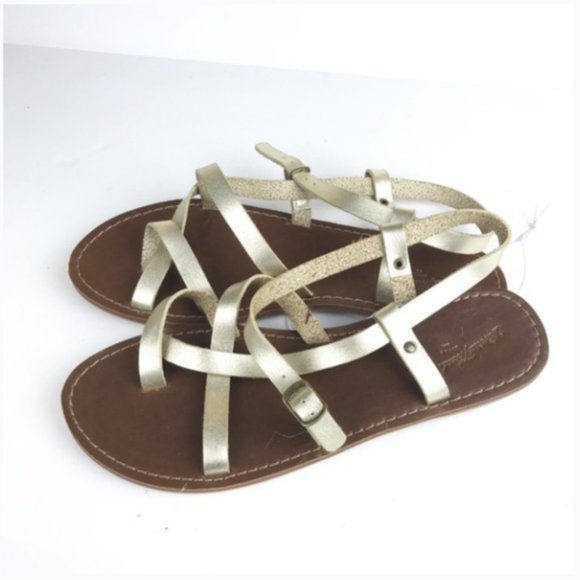 Universal Thread Women's Gold Faux Leather Lavinia Toe Wrap Thong Sandal - Picture 5 of 7